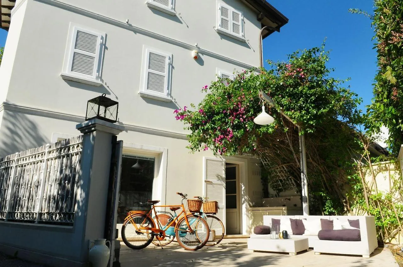 Olive Beach Forte Dei Marmi 0*,  Italien